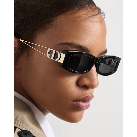 Christian Dior Accessories - NWT Christian Dior CD40221F-01A-54 Sunglasses
